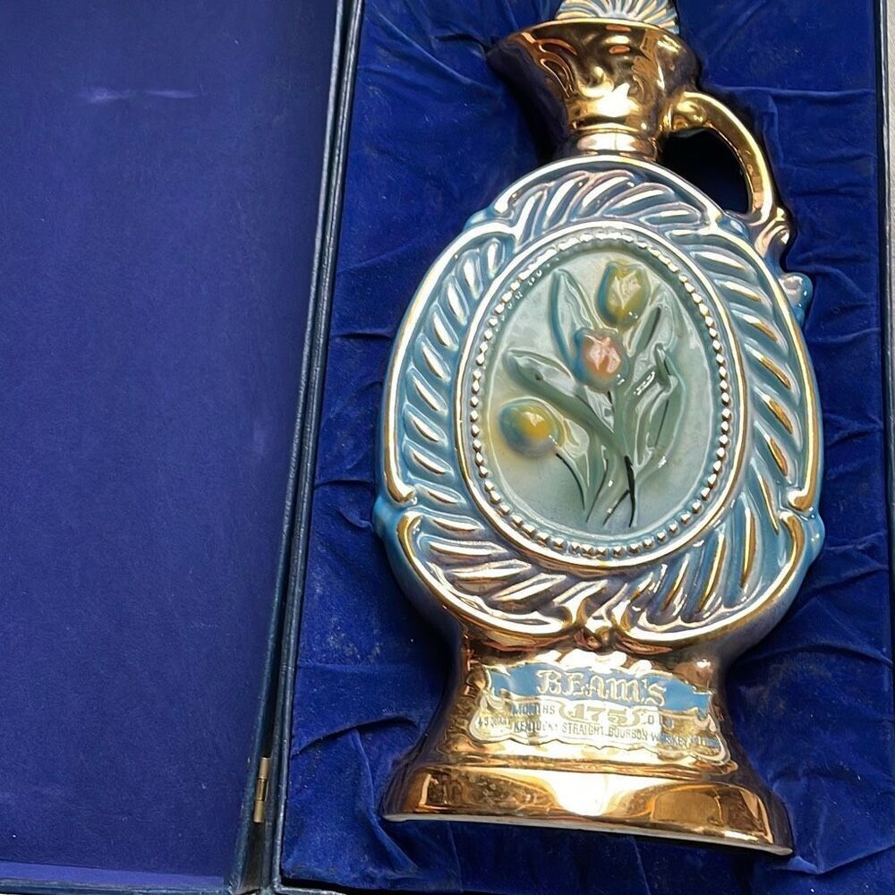 Jim Beam Whiskey Bottle Decanter 1973 Tulips design made from Regal China. In or